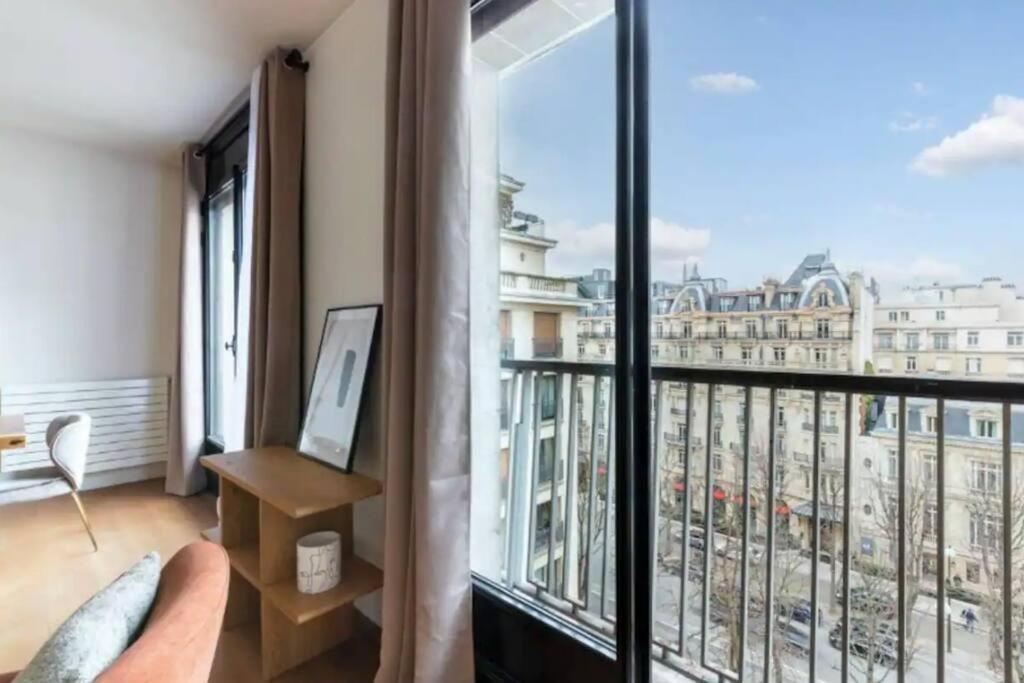 Avenue Montaigne : Luxury 4p/2br Appartement Parijs