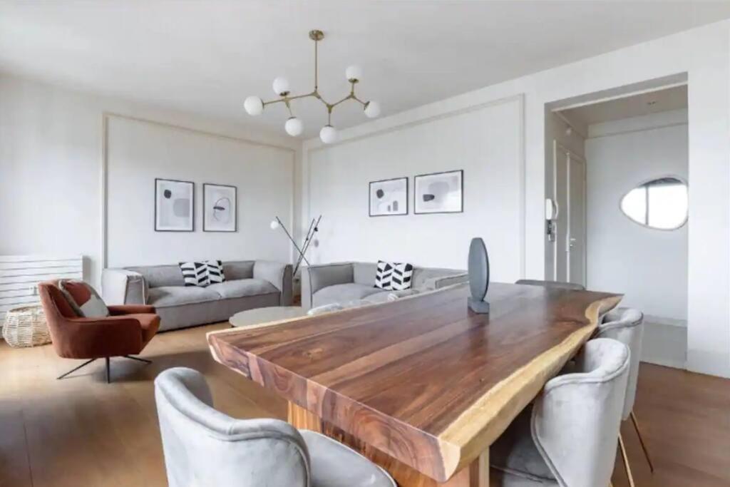 Appartement Avenue Montaigne : Luxury 4p/2br Parijs